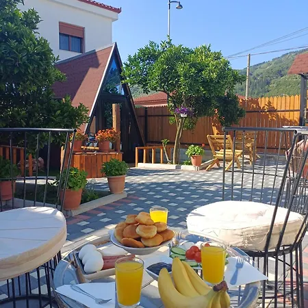 Guest House Adilaj Berat Exterior photo